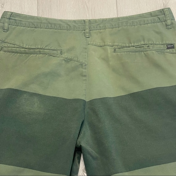 VOLCOM Men’s Monty Block Green Stripe Shorts Size 38 - Picture 7 of 7